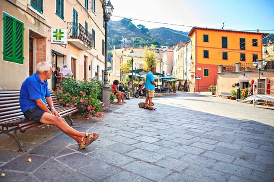  Rio nell'Elba Val Thoermer / Shutterstock.com Val Thoermer / Shutterstock.com