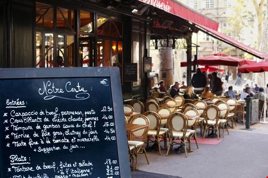  Aix en Provence David Franklin / Shutterstock.com David Franklin / Shutterstock.com