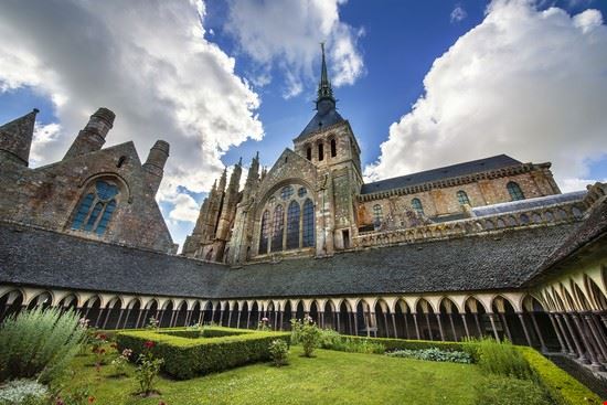  Mont Saint Michel Rolf E. Staerk - Shutterstock.com Rolf E. Staerk
