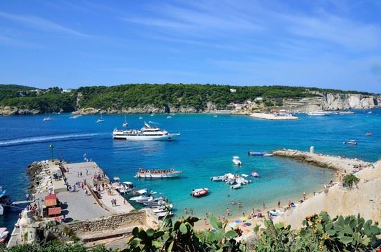 Isola di San Nicola Isole Tremiti maudanros / Shutterstock.com maudanros / Shutterstock.com