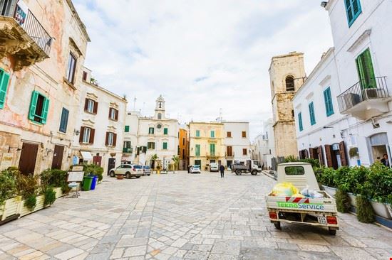 Un gioiellino da scoprire Polignano a Mare Littleaom / Shutterstock.com Littleaom / Shutterstock.com