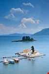 Una piccola isola e una Chiesa