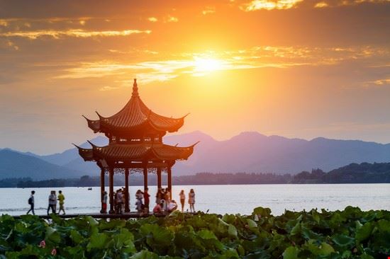  Hangzhou Zhao jian kang - Shutterstock.com Zhao jian kang