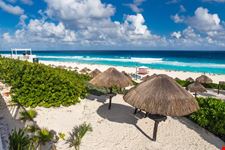 Playa Delfines