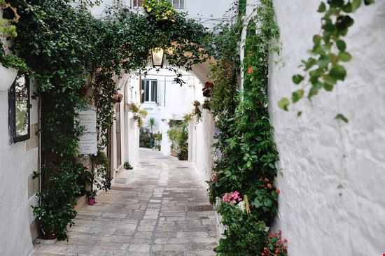  Ostuni TL_Studio - Shutterstock.com TL_Studio