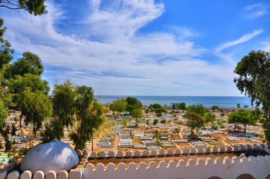  Hammamet / Shutterstock.com / Shutterstock.com