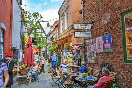 Schnoor Bremen aldorado / Shutterstock.com aldorado / Shutterstock.com