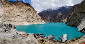 attabad lake hunza pakostane