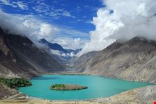 satpara lake skardu pakostane