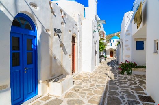 Paroikia Paros Pawel Kazmierczak - Shutterstock.com Pawel Kazmierczak