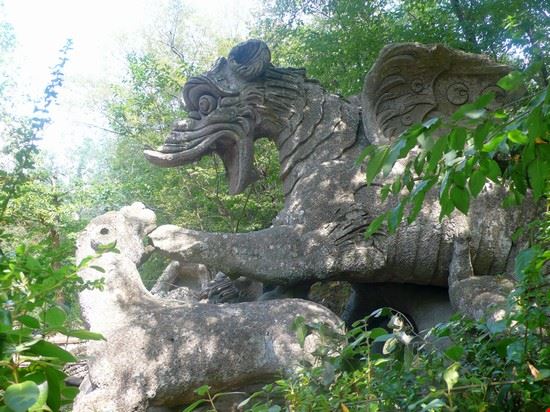 Il parco dei mostri Scultura in basalto all'interno del Parco dei Mostri o Sacro Bosco di Bomarzo  