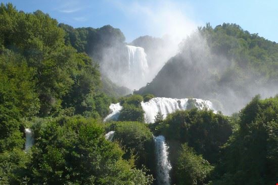 Cascate delle Marmore Cascata delle Marmore formata dal fiume Velino  