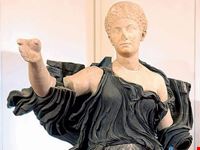 Sessa Aurunca, la Bellissima dell'alto Casertano