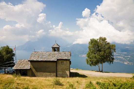  Vendrogno Shutterstock.com - Shutterstock.com Shutterstock.com