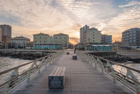 Pesaro Pesaro Roberto Lo Savio - Shutterstock.com Roberto Lo Savio