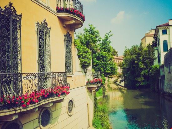  Padua s74 - Shutterstock.com s74