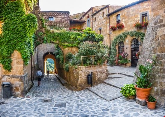 Centro antico Bagnoregio canadastock - Shutterstock.com canadastock