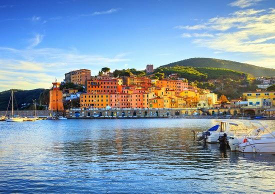  Isola di Capraia Shutterstock.com 