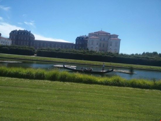  la Reggia vista dai giardini  