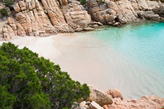 Cala Haiti a Caprera Isola delLa Maddalena Elisa Locci - Shutterstock.com Elisa Locci