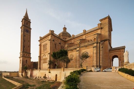 Santuario Ta' Pinu Valletta Ferenz - Shutterstock.com Ferenz