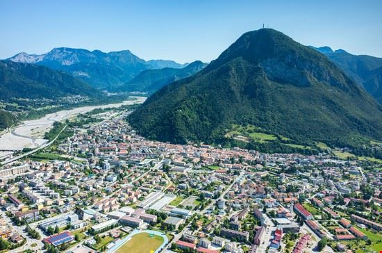  Tolmezzo Stockr - Shutterstock.com Stockr