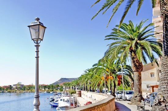  Bosa Marina Gabriele Maltinti - Shutterstock.com Gabriele Maltinti
