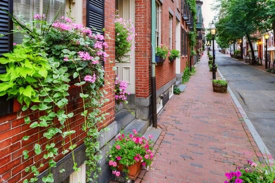 Beacon Hill Boston Jorge Salcedo - Shutterstock.com Jorge Salcedo