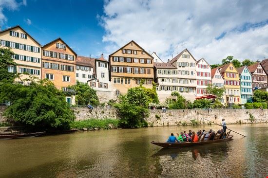 Pranzo sul fiume Neckar - Frank Gaertner / Shutterstock.com - Frank Gaertner / Shutterstock.com