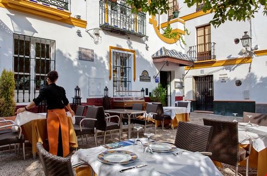 Barrio Santa Cruz Seville Irina Sen / Shutterstock.com Irina Sen / Shutterstock.com