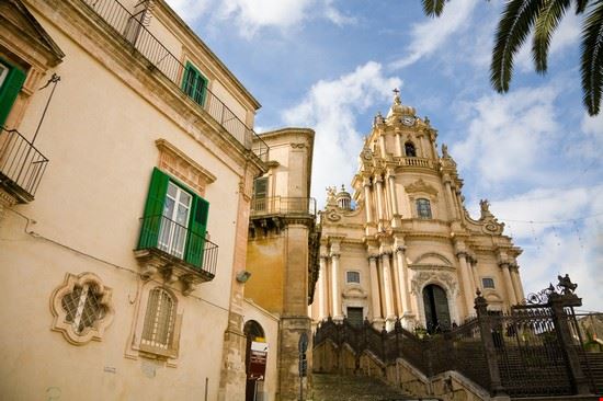 Duomo di San Giorgio Ragusa imagesef - Shutterstock imagesef