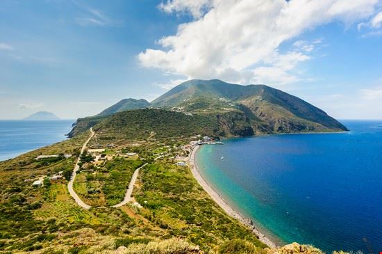 Isola di Filicudi EugeniaSt - Shutterstock EugeniaSt