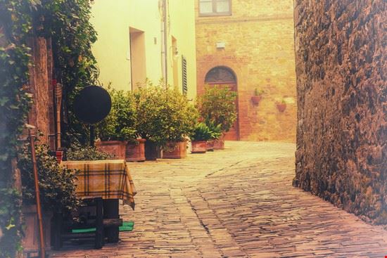 San Quirico d'Orcia San Quirico d'Orcia Roxana Bashyrova - Shutterstock Roxana Bashyrova