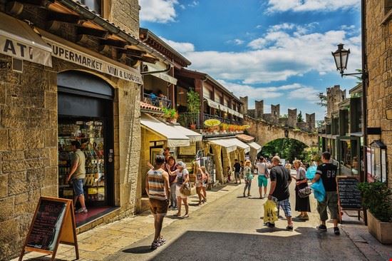 Centro storico San Marino Zhukov Oleg / Shutterstock.com Zhukov Oleg / Shutterstock.com