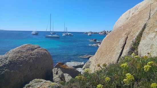 L' isola di LAVEZZI al largo di Bonifacio
