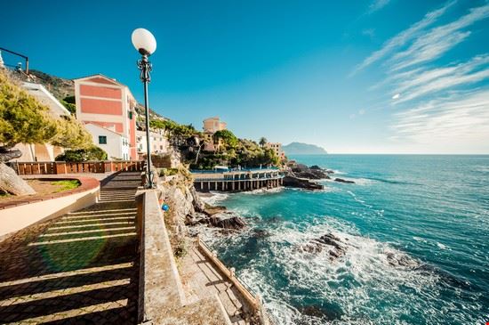  Bogliasco Alex Tihonovs - Shutterstock Alex Tihonovs