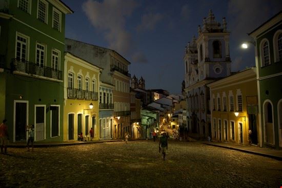  Salvador de Bahia Shutterstock.com - Shutterstock.com Shutterstock.com