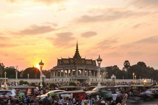 Palazzo Reale Phnom Penh AsiaTravel / Shutterstock.com AsiaTravel / Shutterstock.com