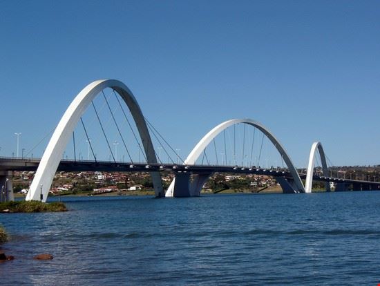 Ponte Juscelino Kubitschek Brasilia Mario Roberto Duran Ortiz Mariordo  - CC BY 3.0 Mario Roberto Duran Ortiz Mariordo 