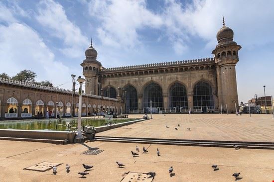 Mecca Masjid - Noppasin - Noppasin - Shutterstock