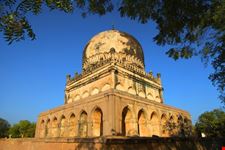 hyderabad tombe