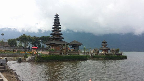 LAKE BRATAN