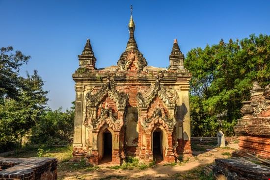  Mandalay Shutterstock.com - Shutterstock.com Shutterstock.com