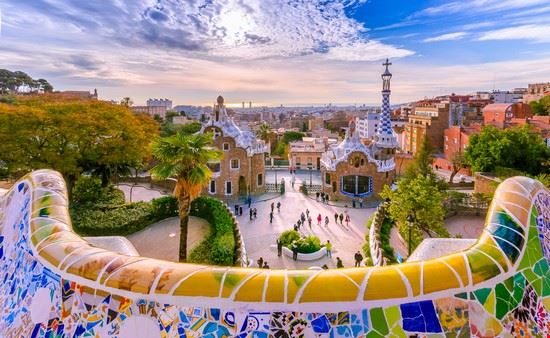 Parc Güell  Barcelona Georgios Tsichlis - Shutterstock Georgios Tsichlis