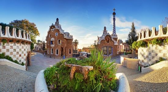 Parc Güell  Barcelona TTstudio - Shutterstock TTstudio