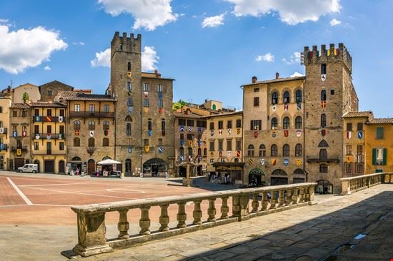  Arezzo Maciej Czekajewski / Shutterstock.com Maciej Czekajewski / Shutterstock.com