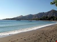 bali pemuteran bay