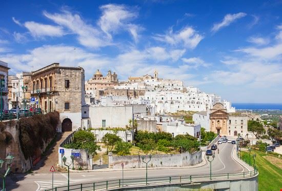  Ostuni Kite_rin - Shutterstock Kite_rin