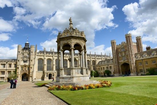  Cambridge PlusONE / Shutterstock.com PlusONE / Shutterstock.com