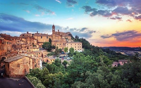Montepulciano Chianciano Terme Shutterstock 